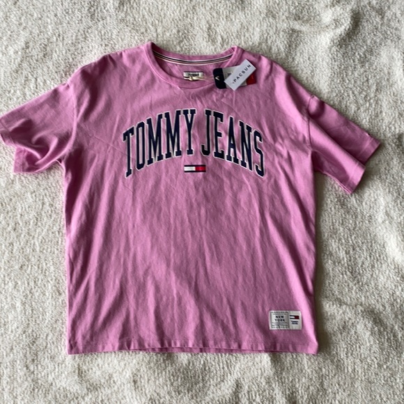 Tommy Hilfiger Tops - Tommy Jean shirt